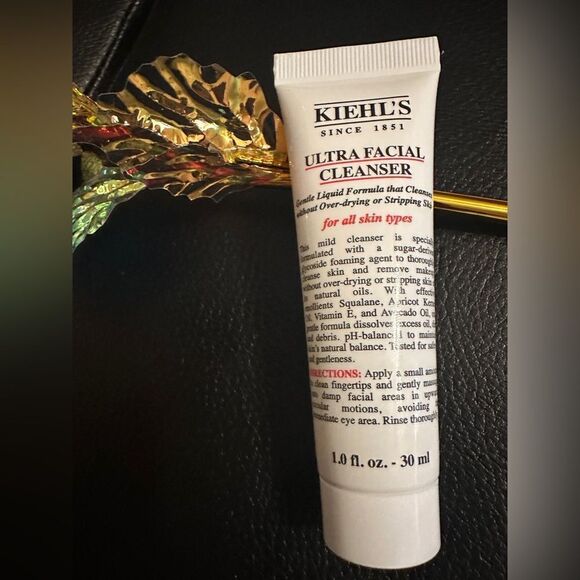 Kiehl's Ultra Facial Cleanser -
New, 1 fl oz (30 ml) - Picture 6 of 12